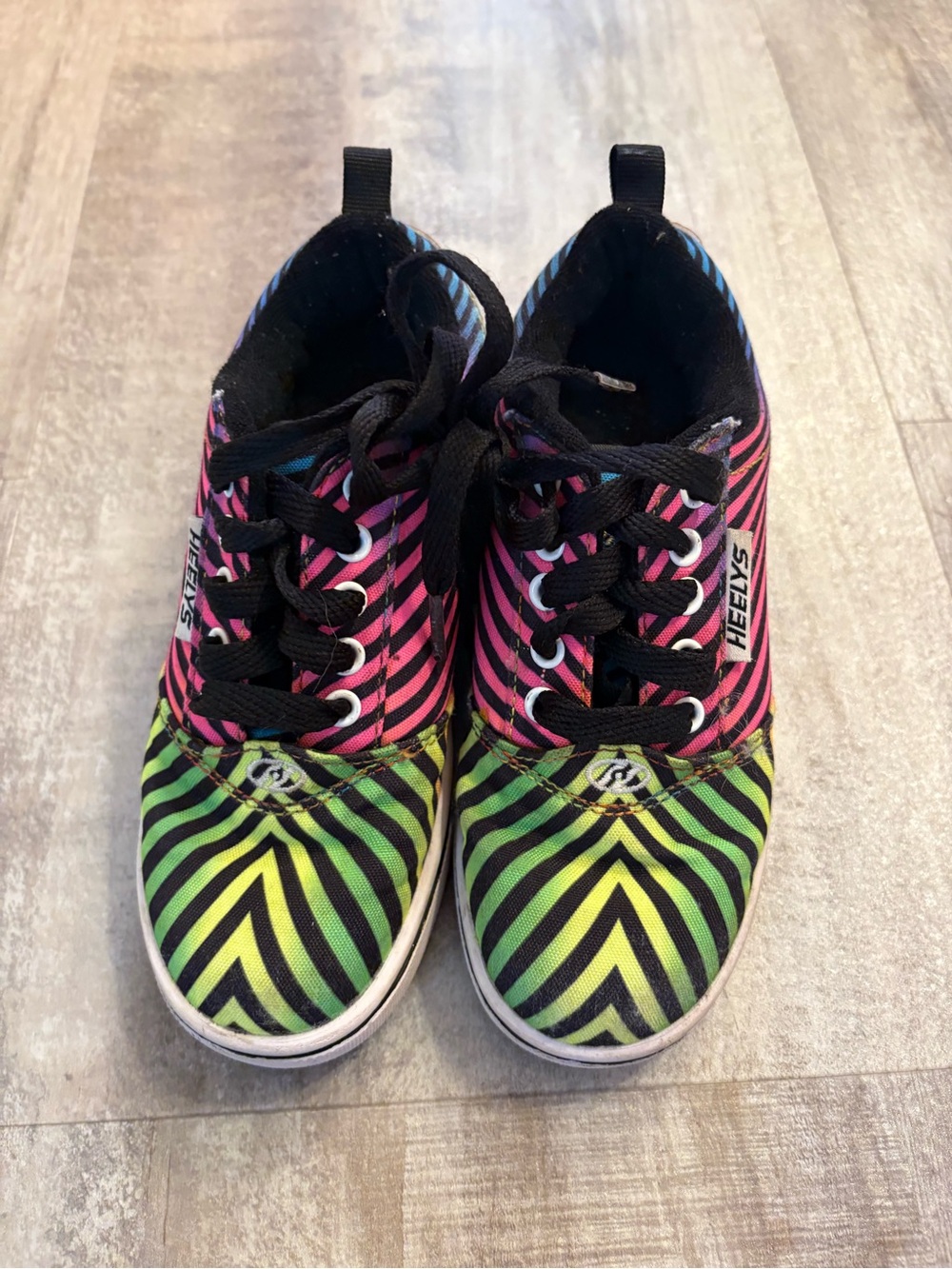 Heelys Pro 20 Prints Youth 1 Skate Shoes Rainbow Zebra Swirl